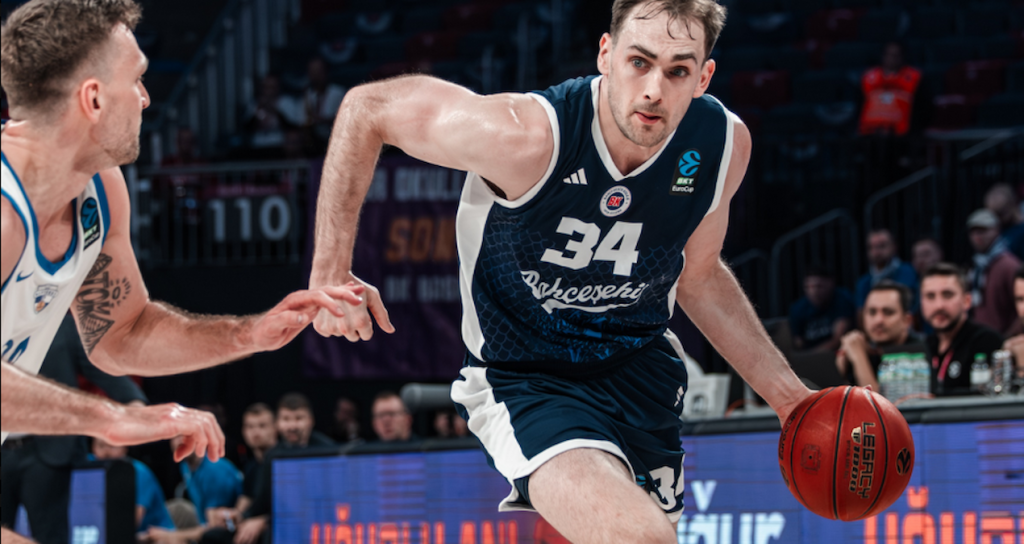 Bahçeşehir Koleji evinde kaybetti