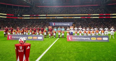 Galatasarayda bein sports protestosu 9fc33g9Q.jpg