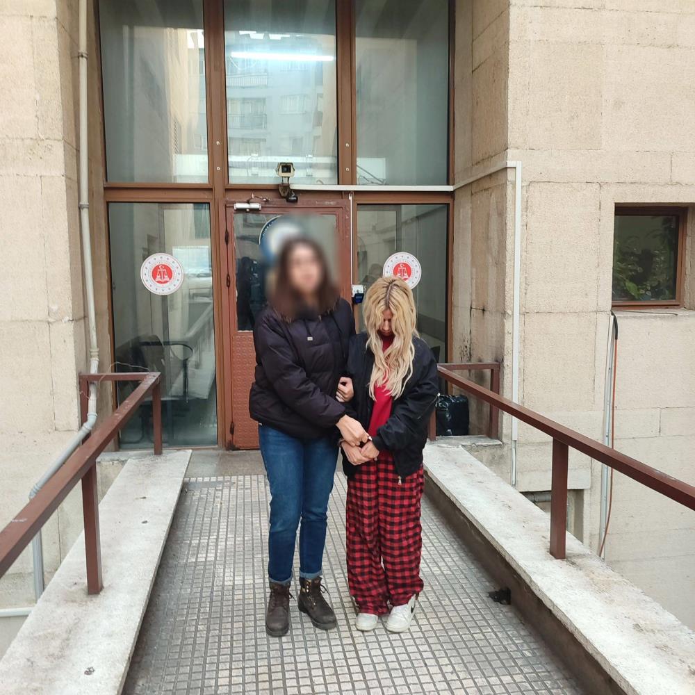 Hukuk öğrencisinden sahte TOKİ sitesiyle milyonluk vurgun Hukuk ogrencisinden sahte toki sitesiyle milyonluk vurgun xkeUZAtI.jpg