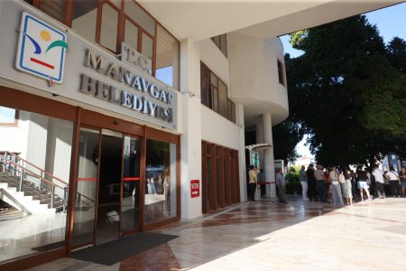 Manavgat Belediyesine yönelik “rüşvet” davasında yargılama başladı Manavgat belediyesine yonelik rusvet davasinda yargilama basladi wL4vMybO.jpg