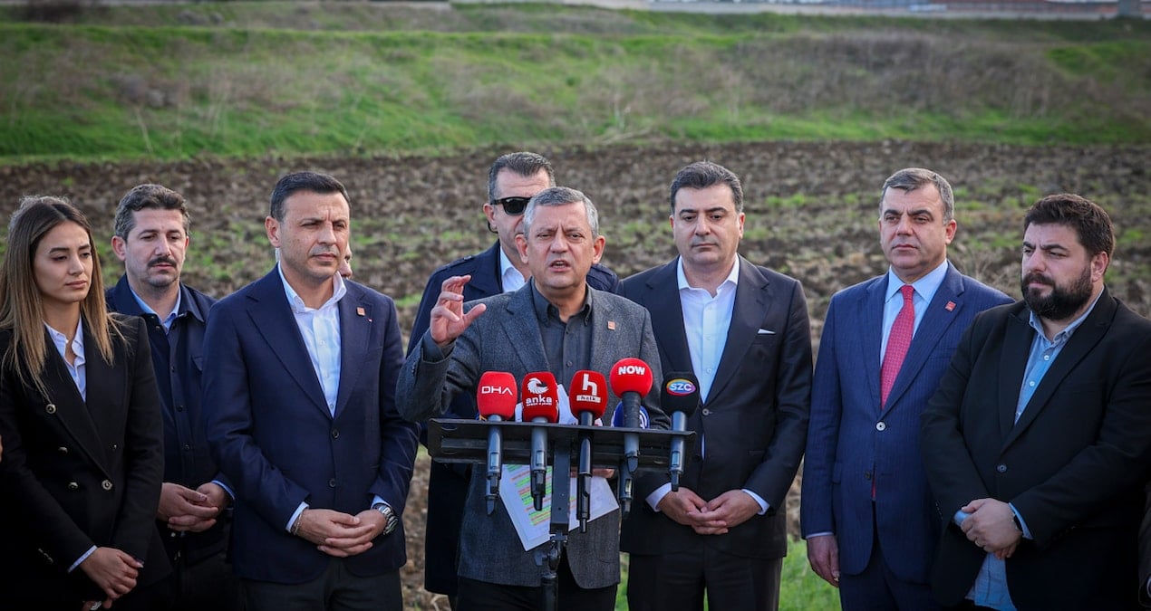 Ozgur ozelden kurultay sonrasi silivriye ilk ziyaret Fn9UWWhZ.jpg