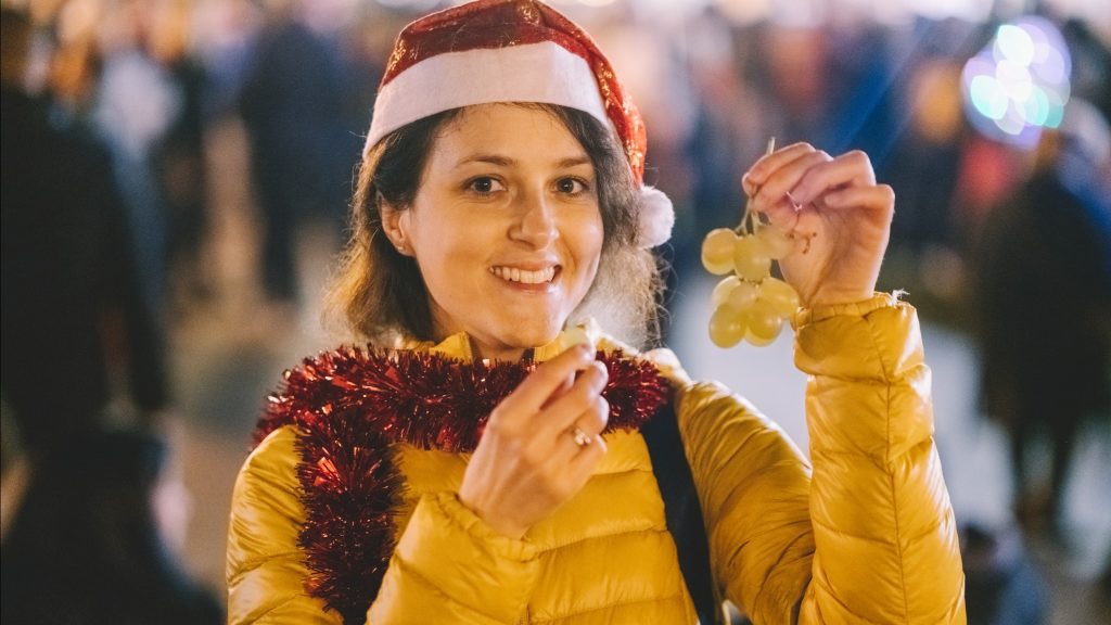 Saat 12’de 12 Üzüm Yeme Ritüeli: Şans mı, İnanç mı?