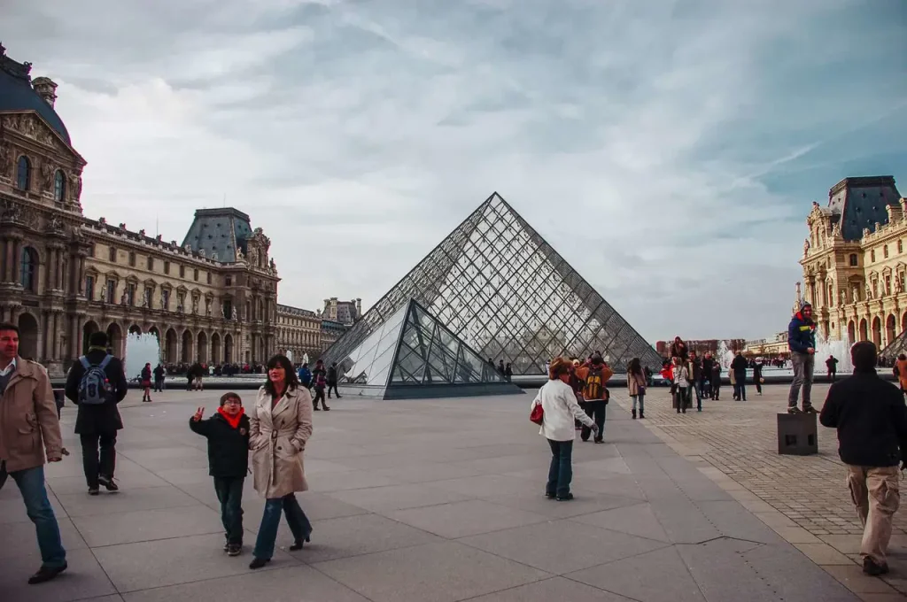 Soygunla gündeme gelen müze grev nedeniyle kapalı