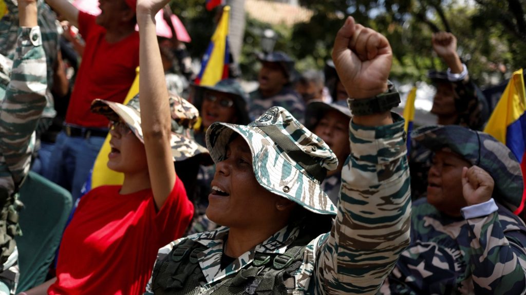 Venezuela ordusuna binlerce yeni asker katıldı Venezuela ordusuna binlerce yeni asker katildi mGefYV6t.jpg