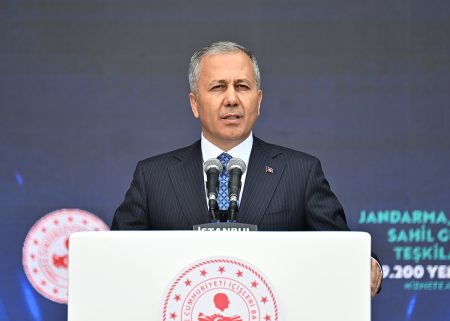 Yerlikaya’dan Terörsüz Türkiye mesajı Yerlikayadan terorsuz turkiye mesaji zquJQWfr.jpg