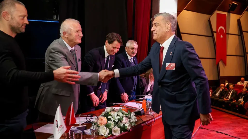 Zafer Partisi İstanbul İl Başkanlığı’na Hakan Akşit yeniden seçildi