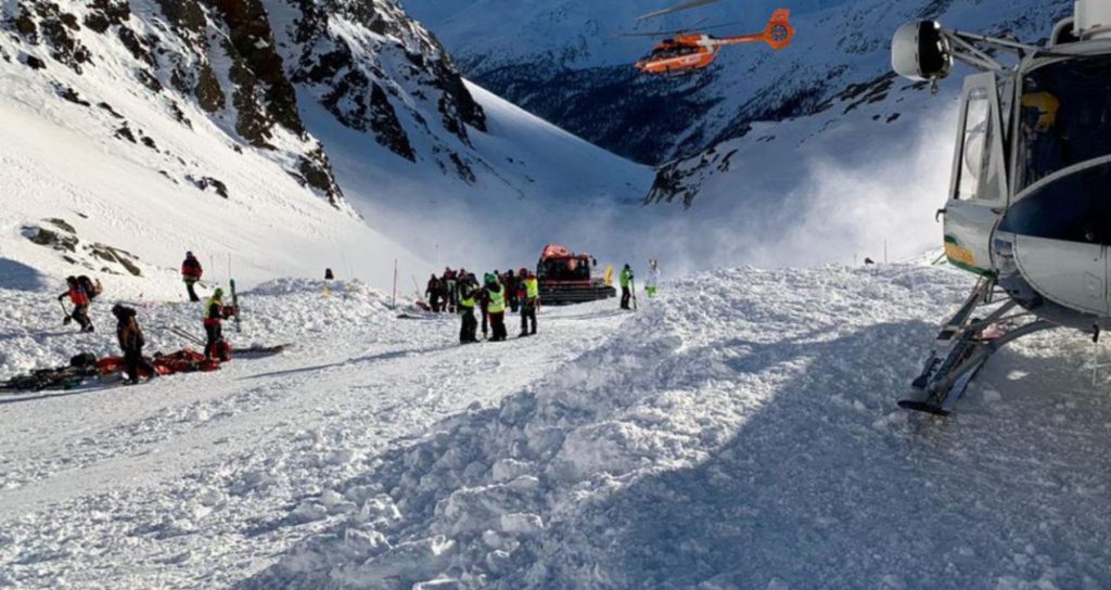 Alpler’de “Kara Hafta Sonu”: Çığ Felaketleri 17 Can Aldı