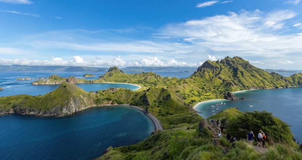Başkenti yavaş yavaş çöken ülke ormana taşınıyor