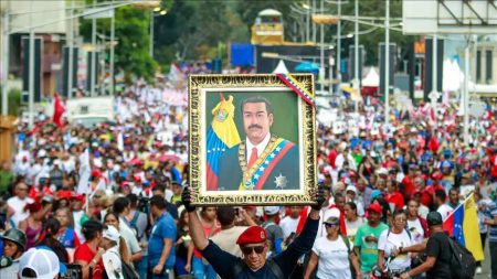 Caracas’ta Maduro için özgürlük çağrıları: Afişler kenti sardı