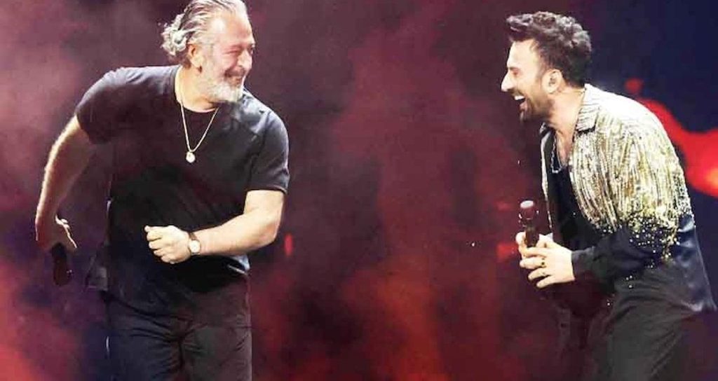 Cem Yılmaz’dan aynı sahneyi paylaştığı Tarkan ile yaş kıyaslamalarına gönderme
