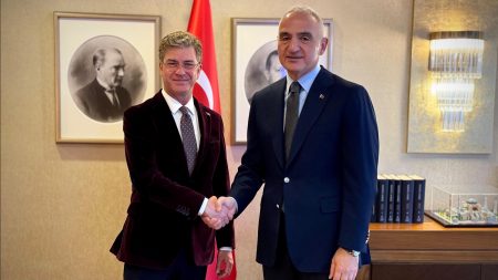 Devlet Opera ve Balesi Genel Müdürü değişti. Tan Sağtürk’e yeni görev