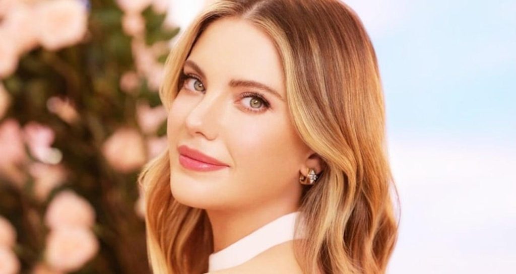 Eda Ece ticarete el attı