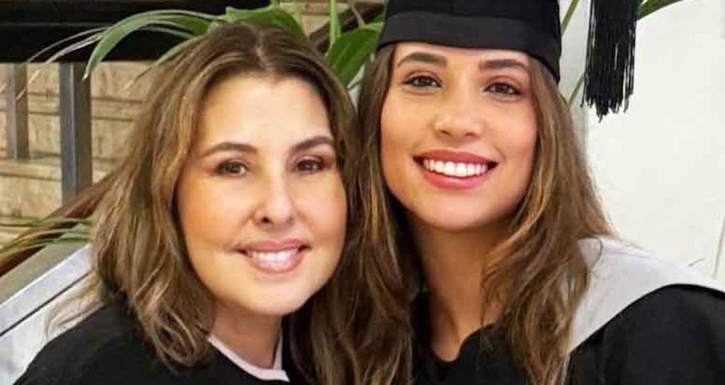 Nilüfer’in kızı Ayşe Nazlı diplomasını aldı