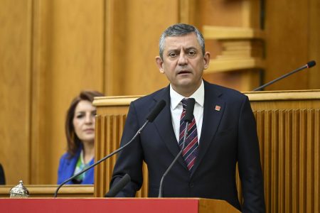 Özgür Özel ve dokuz vekilin dokunulmazlık dosyaları Meclis’e sunuldu