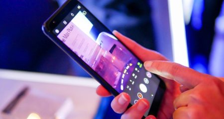 Ünlü marka akıllı telefon üretimini durdurdu