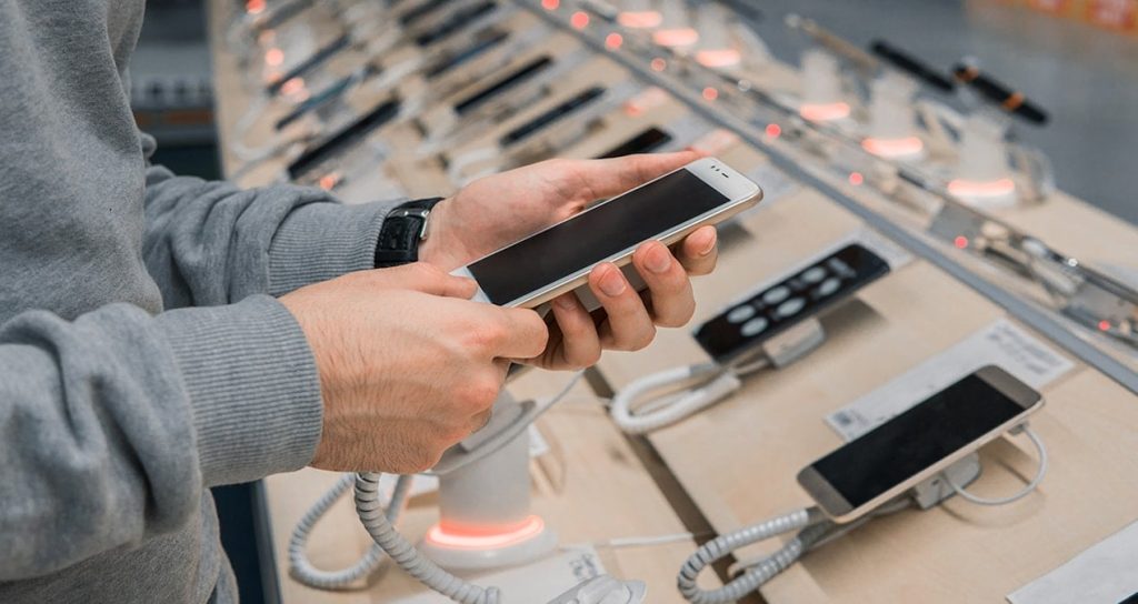 Xiaomi 19 farklı modelinin fişini çekti