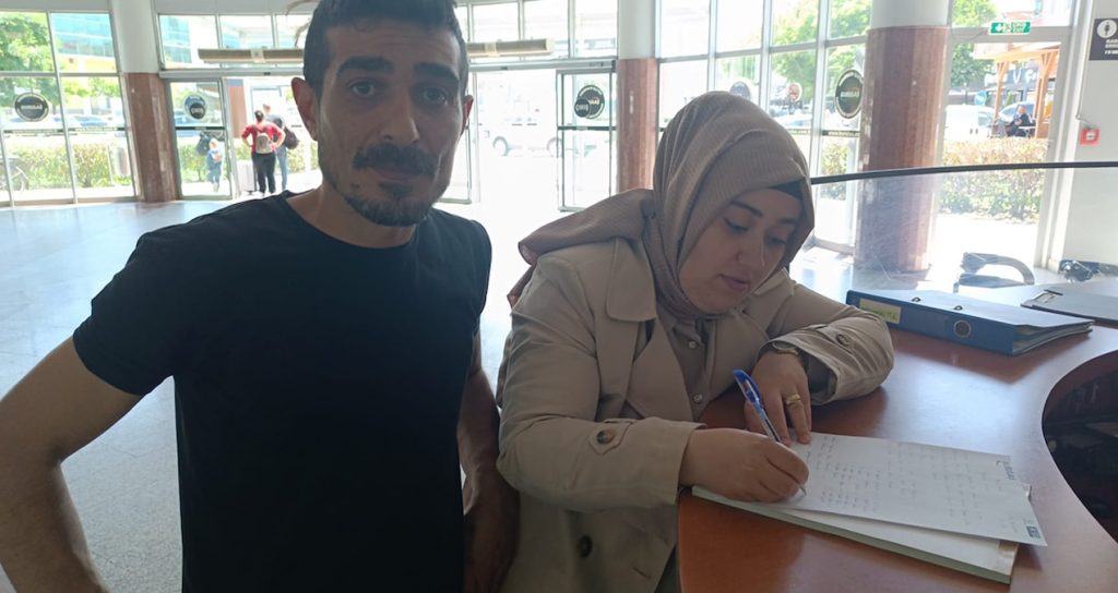 35-milyonluk-imza-unutkanligi-pahaliya-m-l-oluyordu-qycvIB1E.jpg