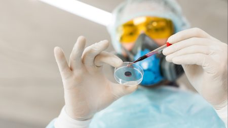 AB deneysel hantavirüs ilaçlarını teslim aldı