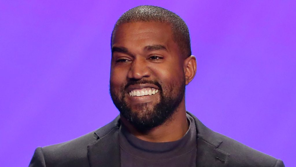 abdli-rap-sarkicisi-kanye-west-istanbulda-aWd48s6J.jpg
