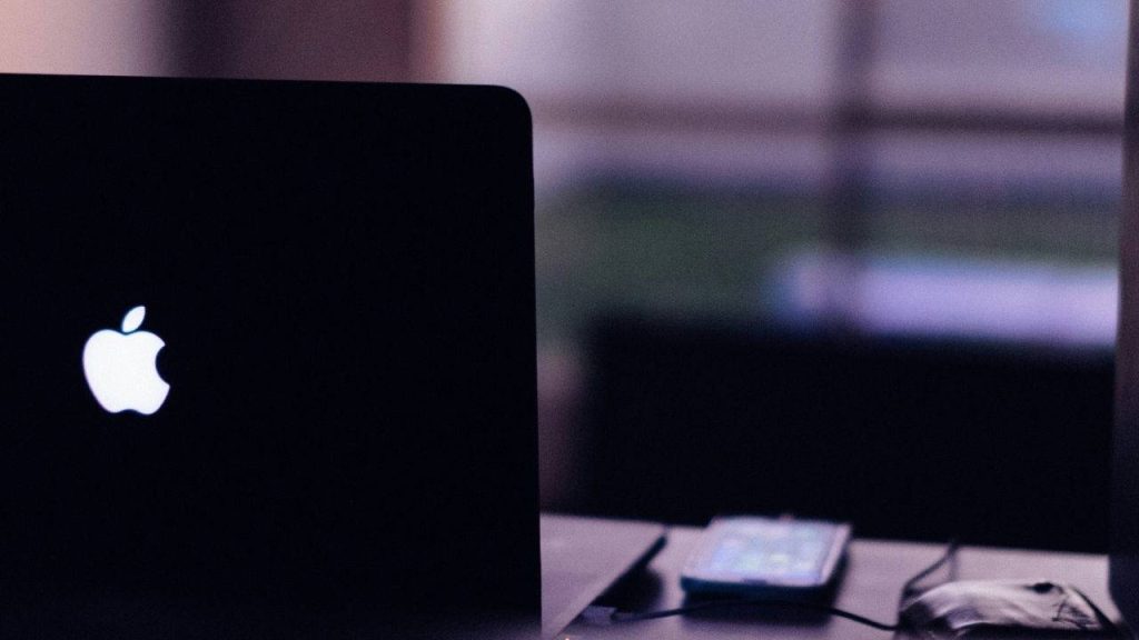 Apple, yılın ikinici çeyreğinde rekor gelir elde etti apple-yilin-ikinici-ceyreginde-rekor-gelir-elde-etti-YaliBvhC.jpg