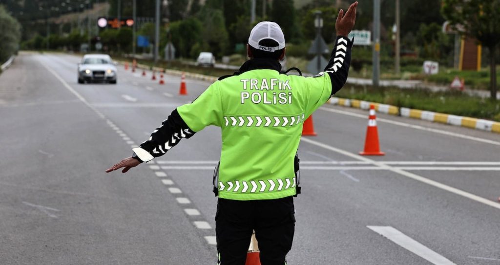 Bagajda eksik ekipmanı olanlar yandı… bagajda-eksik-ekipmani-olanlar-yandi-Lzxz1MOG.jpg
