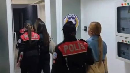 Başkentte usulsüz çalıştırılan 47 yabancı uyruklu kadın sınır dışı edildi: 29 gözaltı