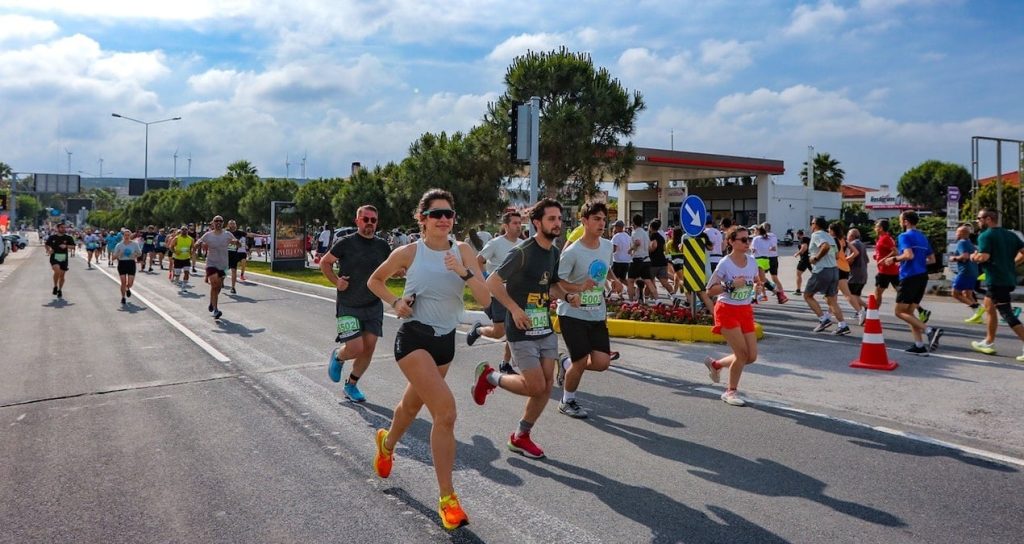 Çeşme Yarı Maratonu’na 43 ülkeden sporcu katılacak cesme-yari-maratonuna-43-ulkeden-sporcu-katilacak-ngNnFSpJ.jpg