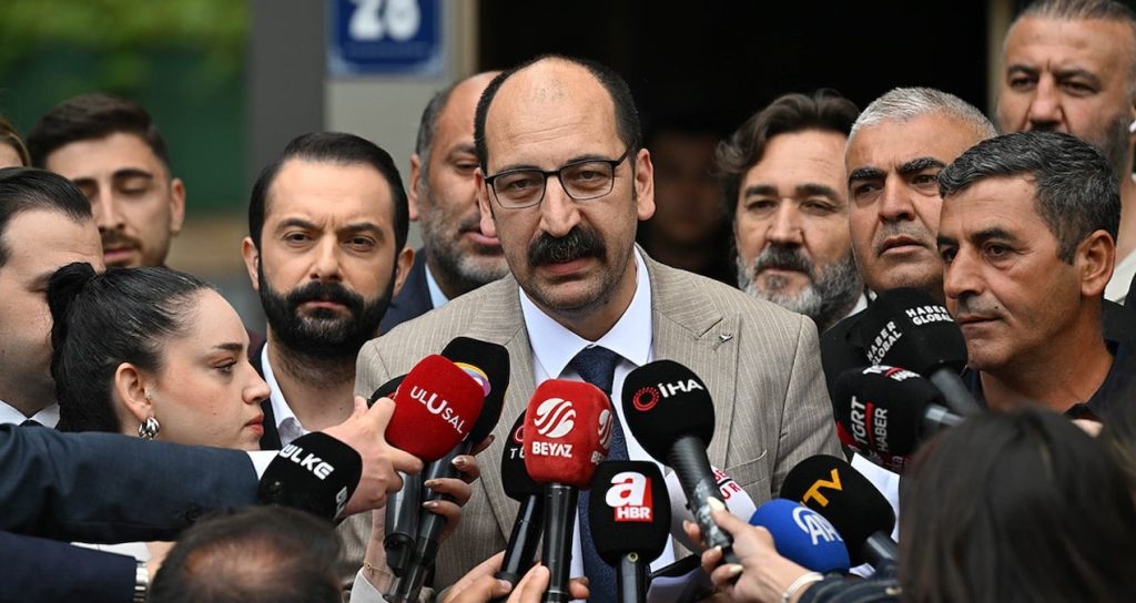 Danışmanı açıkladı: Kemal Kılıçdaroğlu serum kullandı danismani-acikladi-kemal-kilicdaroglu-serum-kullandi-6AQvQEnn.jpg