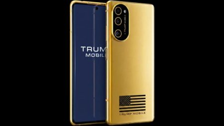 Donald Trump’ın akıllı telefon projesinde büyük skandal
