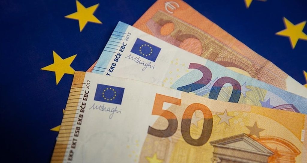 Euro Bölgesi’nde bileşik PMI geriledi euro-bolgesinde-bilesik-pmi-geriledi-45lq46s5.jpg