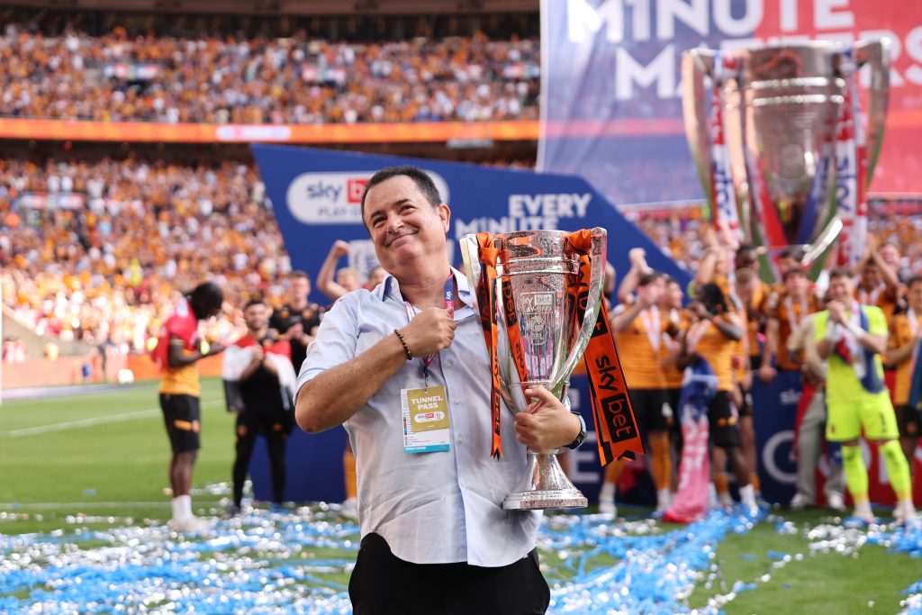 fenerbahceden-hull-city-ve-acun-ilicaliya-tebrik-mesaji-YKFGWUL9.jpg