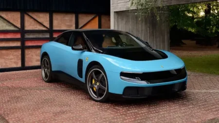 Ferrari’nin elektrikli modeli İtalya’yı karıştırdı