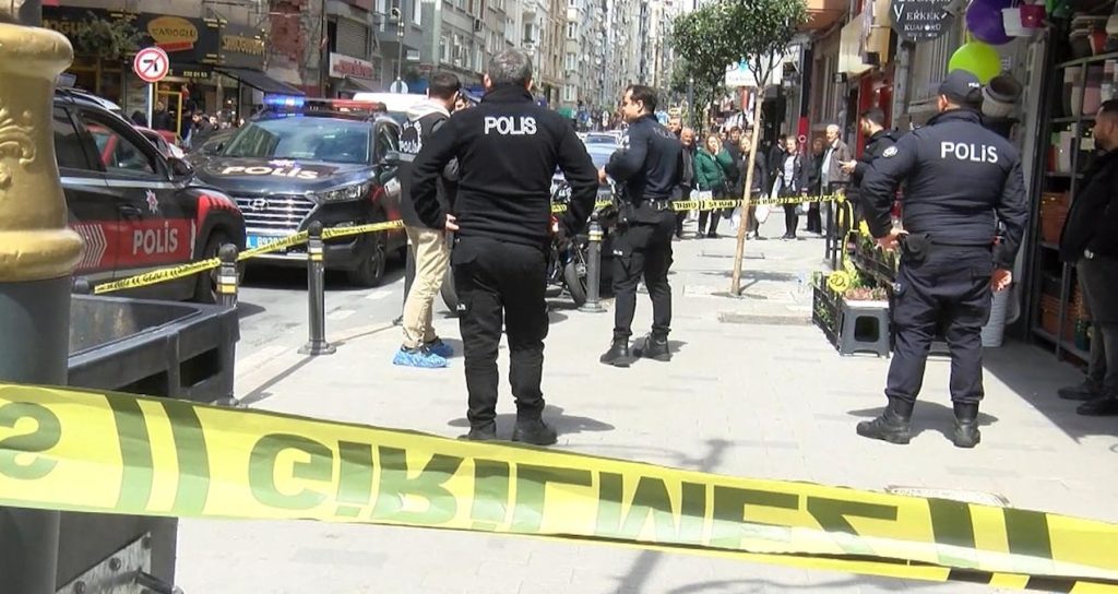 Firari hükümlü kaynana dehşet saçtı! firari-hukumlu-kaynana-dehset-sacti-lmG4DzVJ.jpg