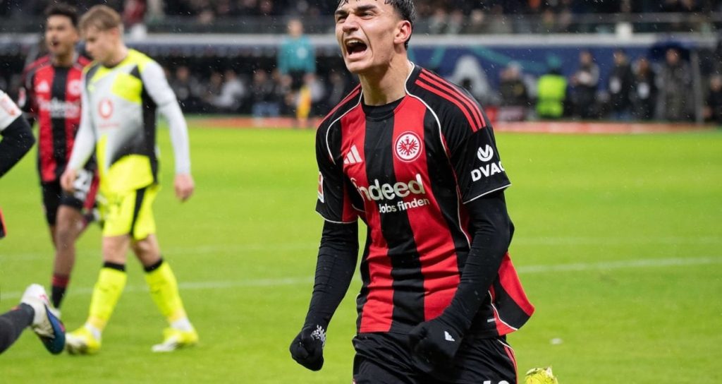 Galatasaray, rotayı milli yıldıza çevirdi! galatasaray-rotayi-milli-yildiza-cevirdi-WPAHJr44.jpg