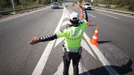 İstanbul’da bazı yollar trafiğe kapatıldı