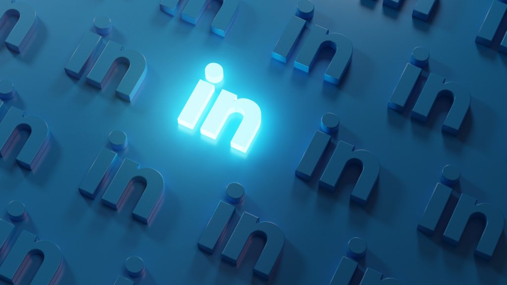 İşten çıkarma dalgası LinkedIn ile sürüyor isten-cikarma-dalgasi-linkedin-ile-suruyor-P8RYRUfe.jpg