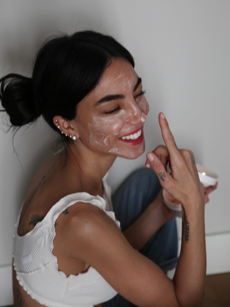Kendall Jenner’dan Danielle Marcan’a Haftanın Güzellik Instagram’ları kendall-jennerdan-danielle-marcana-haftanin-guzellik-instagramlari-gDX6k8Ei.jpg