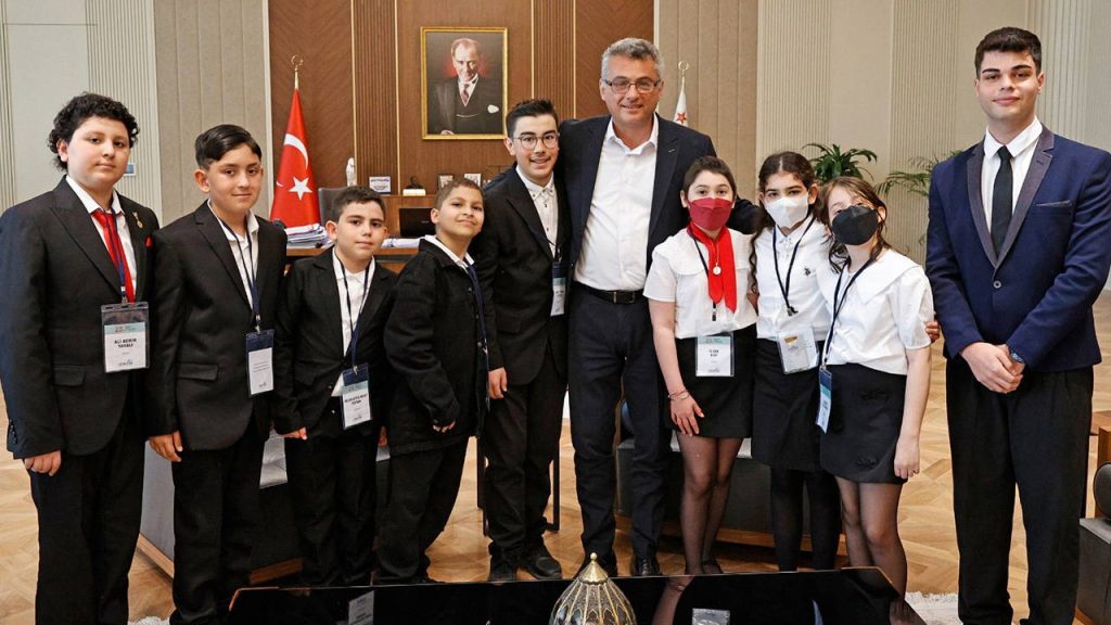 losemiyi-yenen-8-cocuk-kktcye-umut-tasidi-hGOjuQHa.jpg
