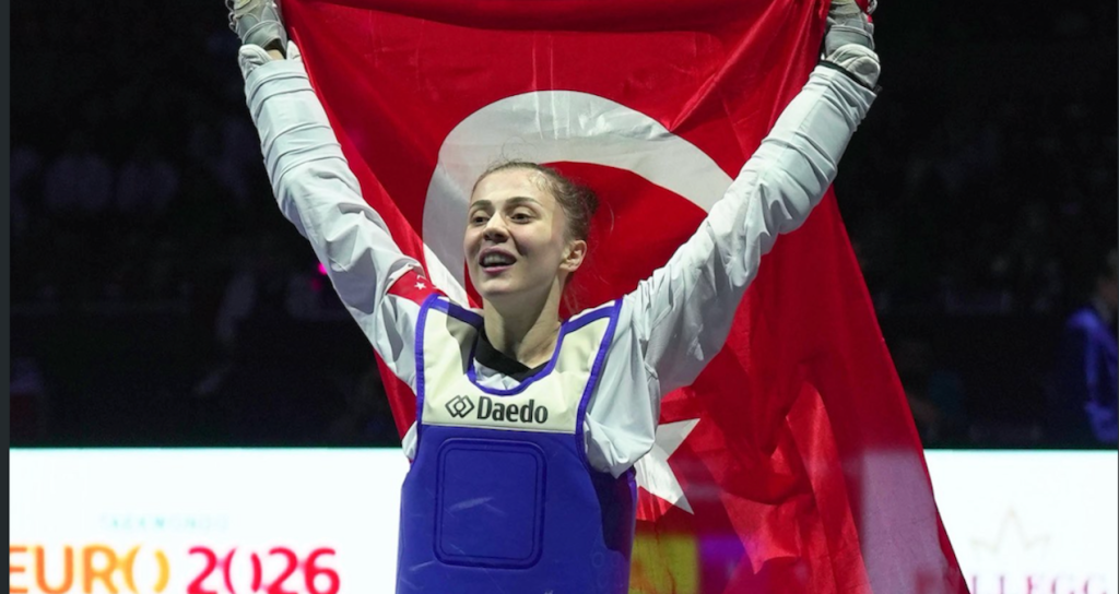 merve-dincel-kavurat-avrupa-sampiyonu-ZIys47NA.jpg