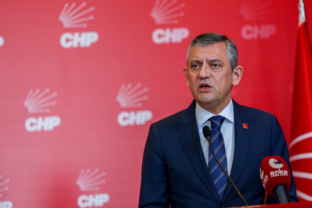 ozgur-ozel-chp-grup-baskani-secildi-W5EzXjiB.jpg