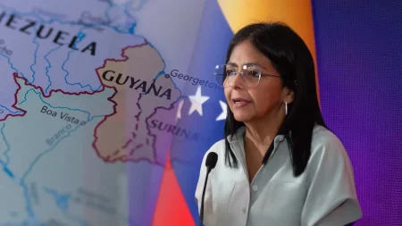 Rodriguez, ihtilaflı bölgeyi Venezuela haritasına dahil etti