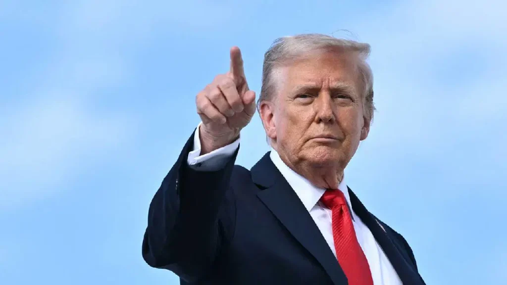 trumptan-irana-tehdit-yeryuzunden-sileriz-IKkFPj3S.jpg