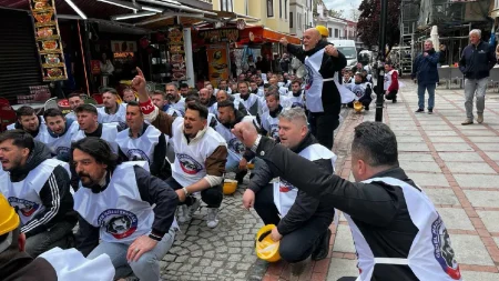 Zonguldaklı madenciler, 1 Mayıs Emek ve Dayanışma Günü’nü Edirne’de kutladı
