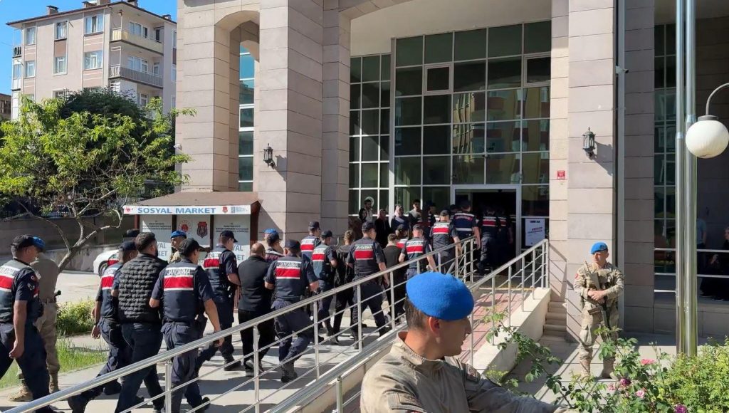 24 ilde 32 organize suç örgütüne operasyon: 197 tutuklama 24 ilde 32 organize suç örgütüne operasyon: 197 tutuklama