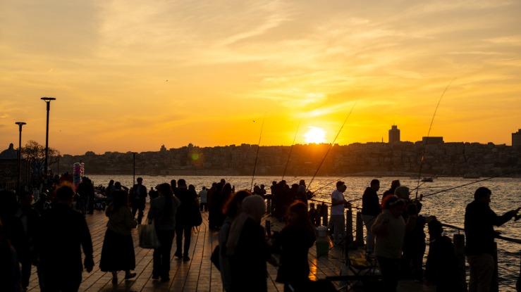 Ankara ve İstanbul’da sıcaklık yeniden 30 derecenin üstüne çıkacak Ankara ve İstanbul’da sıcaklık yeniden 30 derecenin üstüne çıkacak