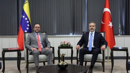 Bakan Fidan, Venezuelalı mevkidaşı ile görüştü Bakan Fidan, Venezuelalı mevkidaşı ile görüştü