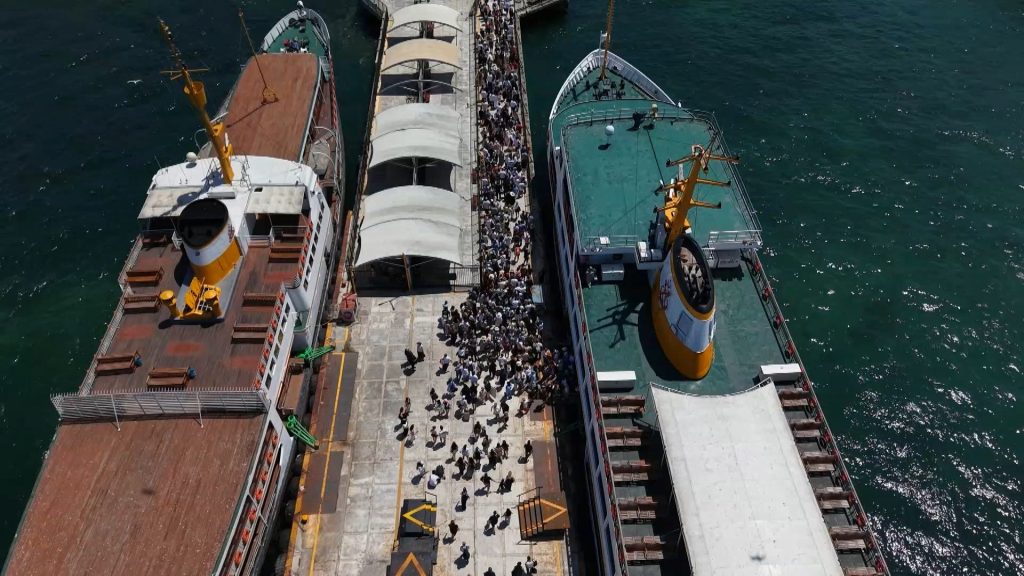 Büyükada’da yaz yoğunluğu başladı.