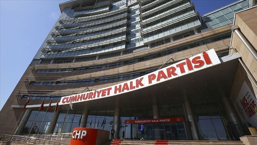 CHP’de 26 il başkanı daha görevden alındı