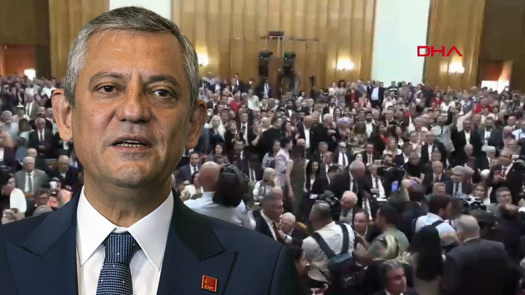 chpde-tartismalarin-ortasinda-grup-toplantisi-LdPgrDiU.jpg