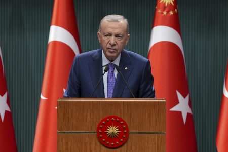 Cumhurbaşkanı Erdoğan açıklamalarda bulunuyor Cumhurbaşkanı Erdoğan açıklamalarda bulunuyor